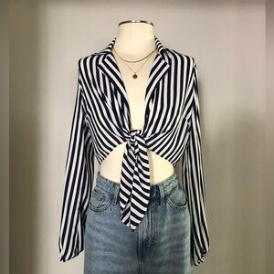 FOREVER 21 | Striped Tie-Front Long Sleeve Top M